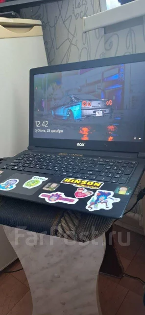 Acer Aspire 3. 70����, ��� 8 ��, ���� 1 000���, WiFi: 1, Bluetooth: 1 ����