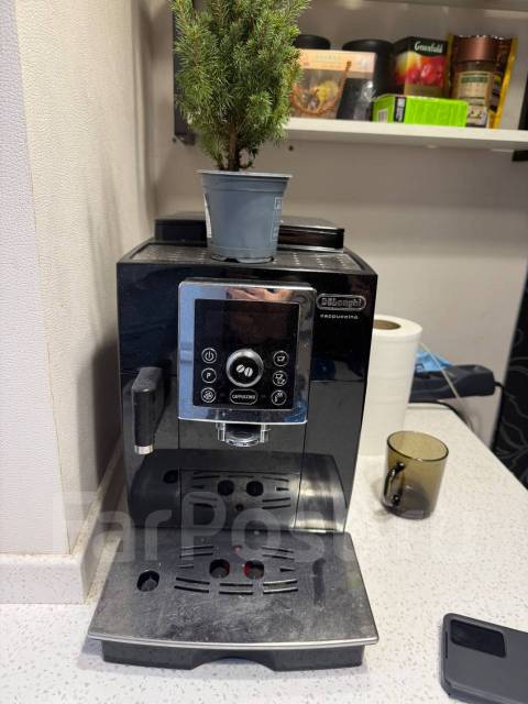 Продам кофемашину DeLonghi ecam 23.460 с автоматическим капучинатором ...