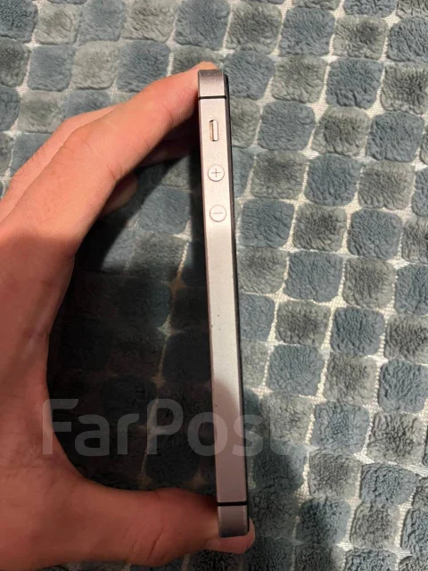 Apple iPhone. �/�, 32 ��, �����������, ������, 4G LTE ����