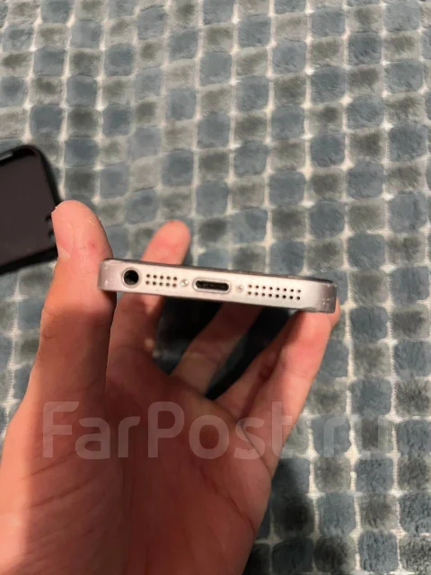 Apple iPhone. �/�, 32 ��, �����������, ������, 4G LTE ����