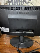 Samsung. 18.5", ���������� �� (LCD, LED, QLED) ����