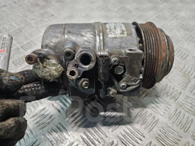 ���������� ������������ Mercedes E W210 8FK351175511 8FK351175511 ����