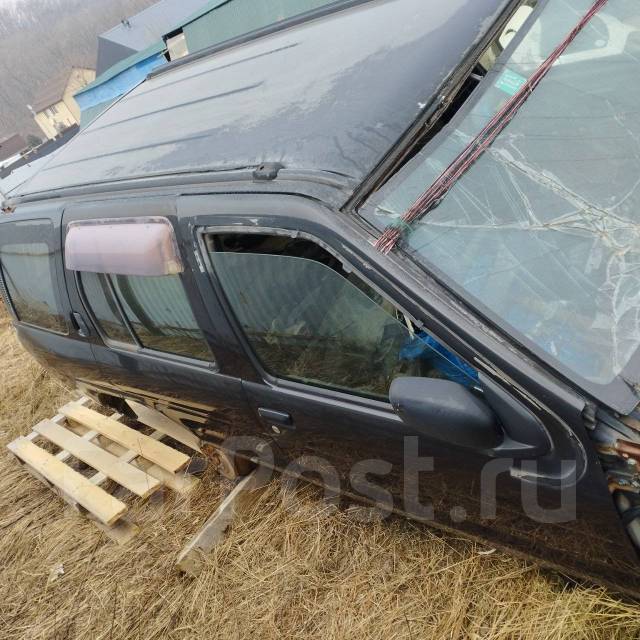 Nissan Terrano. R50 ����