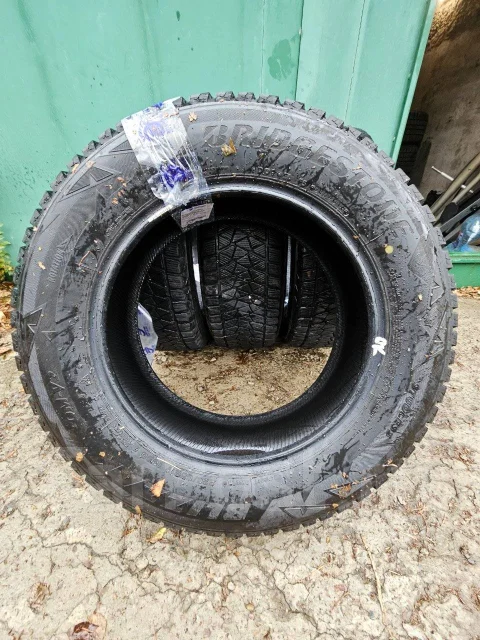 Bridgestone Blizzak DM-V2. ������, ��� �����, �/�, ����� �� 5 % ����