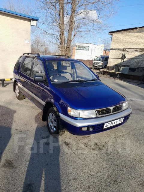 Mitsubishi Chariot. �������, ��������, 2.0 (135��.�.), ������, 204 000����. �� ����