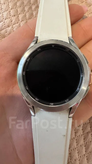 Samsung Galaxy Watch4 Classic. GPS, NFC, IP68 ����