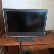 Toshiba. LCD (��) ����