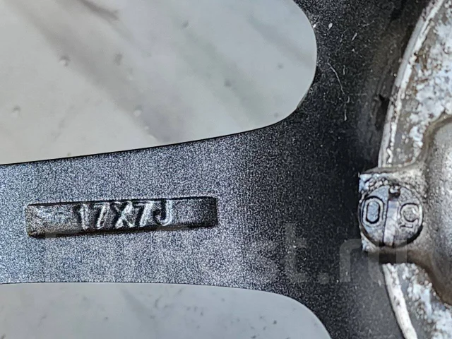 Hot Stuff Cross X-Speed. 7.0x17", 5x100, ET50 ����