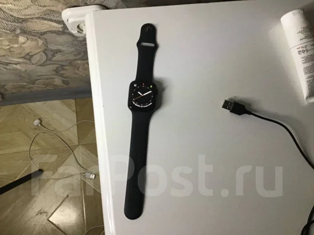 Apple Watch SE 2. GPS, NFC, IP67, IP68 ����