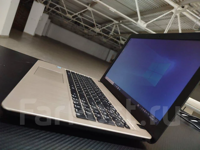 Asus VivoBook X540MA ����