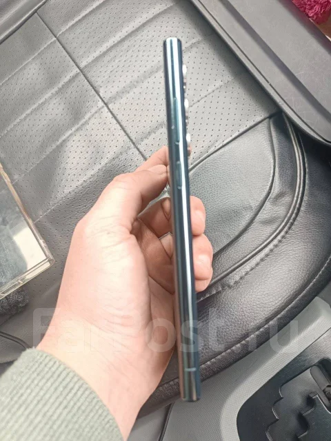 Samsung Galaxy S22 Ultra ����