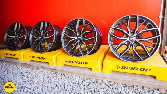 MOMO. 8.5/9.5x19", 5x120, ET34/40, �� 72,6���. ����