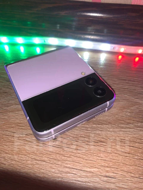 Samsung Galaxy Z Flip3 5G. �/�, 256 ��, �������, 5G ����
