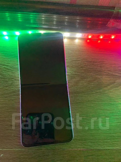 Samsung Galaxy Z Flip3 5G. �/�, 256 ��, �������, 5G ����