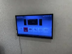 LG 42LS570T. LED ����