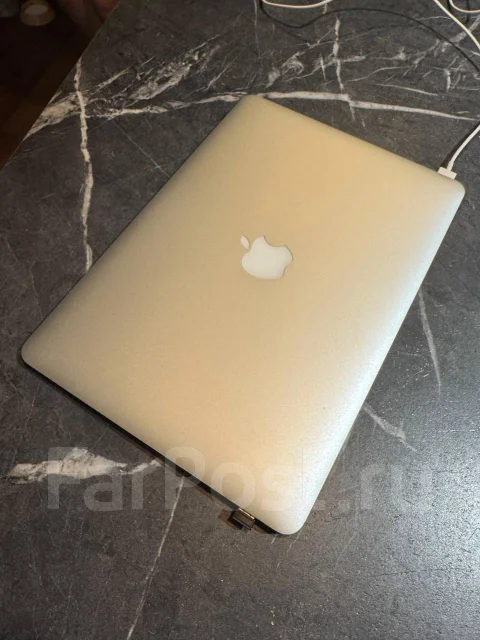 Apple MacBook Air 13 2017 Mid. 13", ��� 8 ��, WiFi: 1, Bluetooth: 1 ����