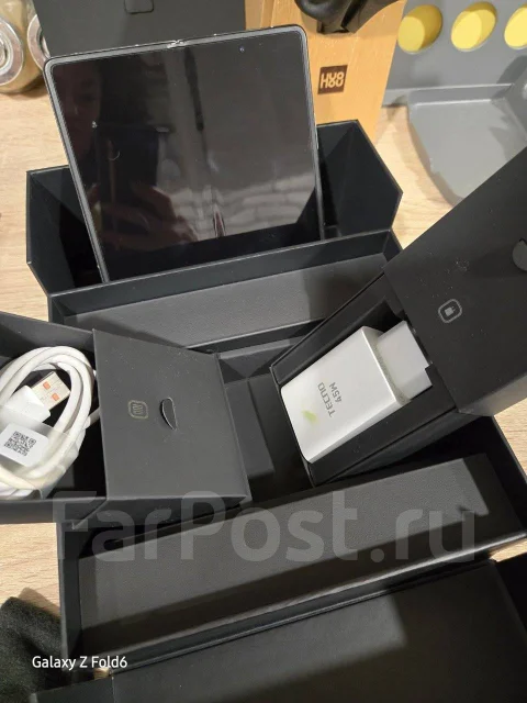 Tecno Phantom V Fold. �/�, 512 ��, �����, 3G, 4G LTE, 5G, NFC ����