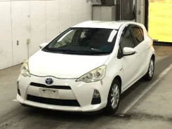 Toyota Aqua. NHP10, 1NZFXE ����