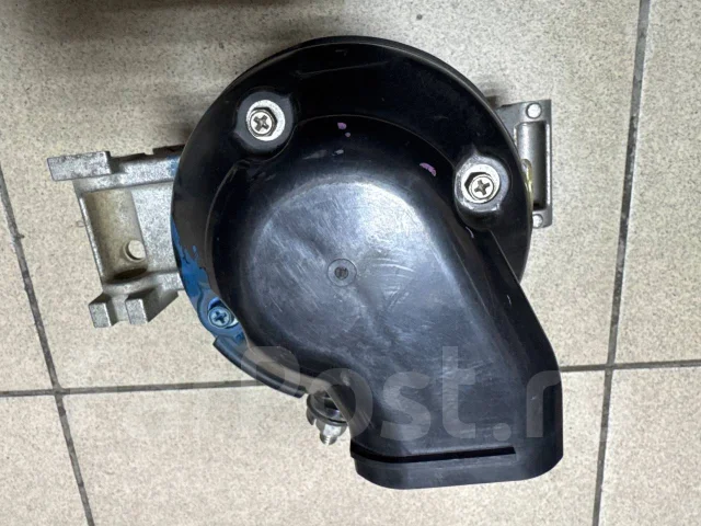 ��������� Mazda L33618300A ����