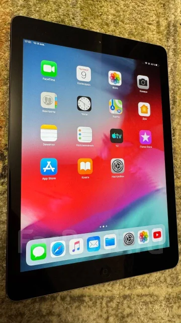 Apple iPad Air 1. 9.7 ������, ������ 64 �� ����