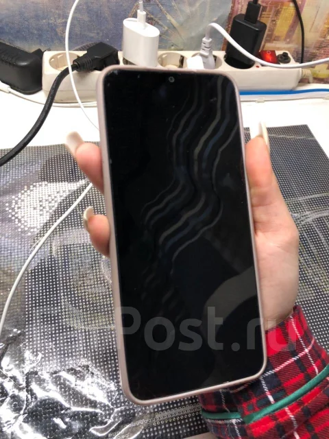 Realme C30. �/�, 64 ��, ������� ����