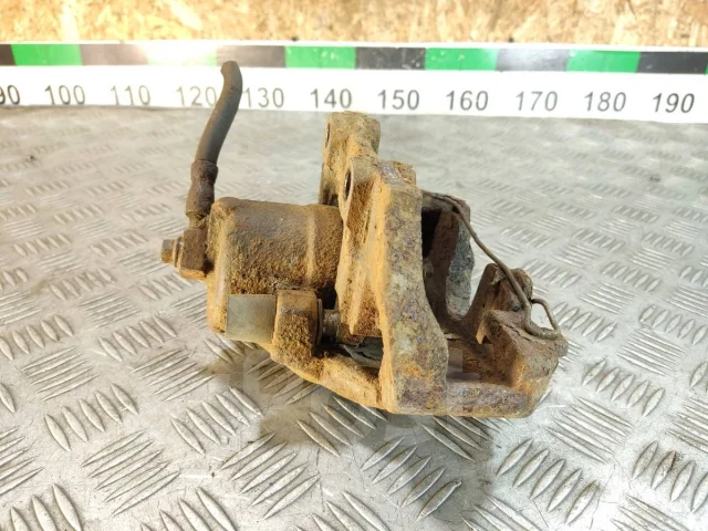 ������� �������� ������ SAAB 9-5 4838975 4838975 ����