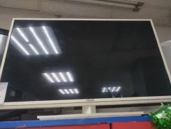 Asus. 32", ���������� �� (LCD, LED, QLED) ����