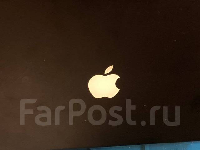 Apple MacBook. 13", 2����, ��� 2048 ��, ���� 500���, WiFi: 1, Bluetooth: 1, ����������� �� 4��. ����
