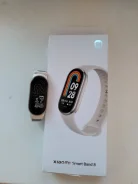 Xiaomi Smart Band 8 ����