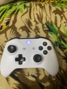 Microsoft Xbox One S ����
