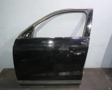 ����� �������� ����� Audi Q3 (8U) 2012-2018 8U0831051B ����