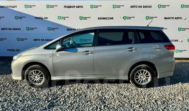 Toyota Wish. �������, 4wd, 1.8 (133��.�.), ������, 136 000����. �� ����