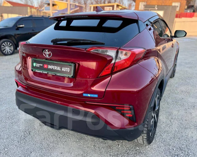 Toyota C-HR. ��������, 4wd, 1.2 (116��.�.), ������, 78 000����. �� ����