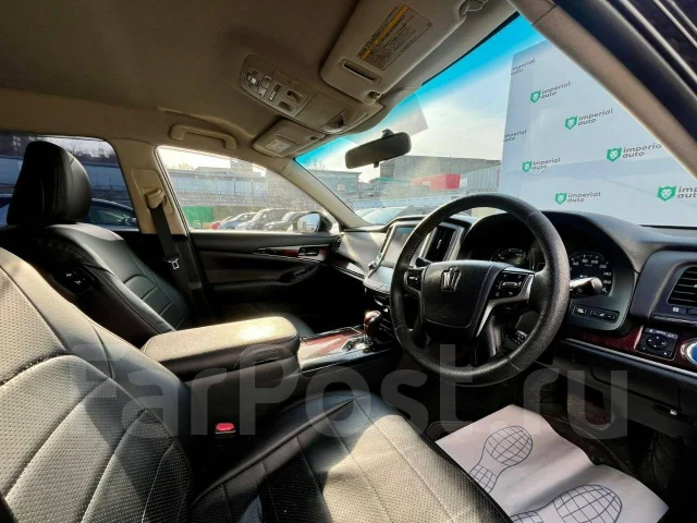 Toyota Crown. ��������, ������, 2.5 (178��.�.), ������, 185 000����. �� ����