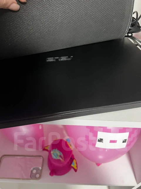 Asus ROG. WiFi: 1, Bluetooth: 1 ����