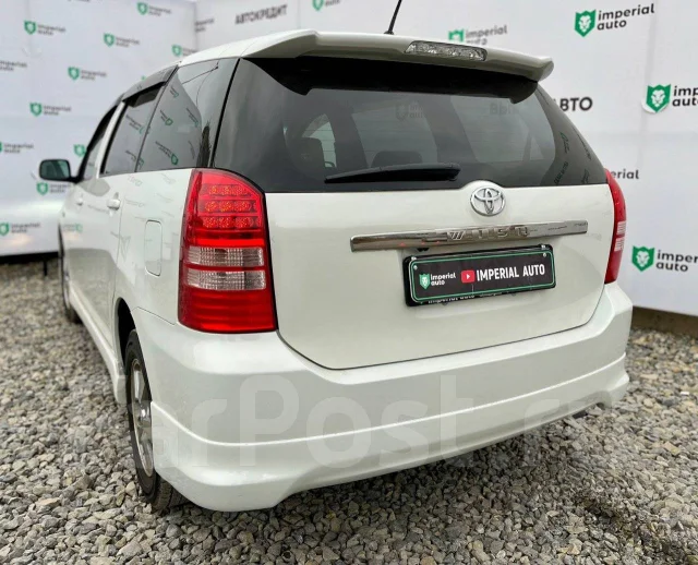 Toyota Wish. ��������, 4wd, 1.8 (125��.�.), ������, 195 000����. �� ����