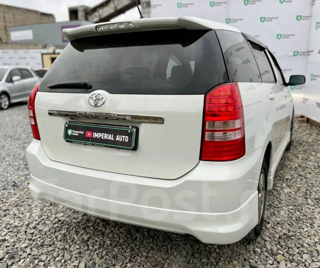 Toyota Wish. ��������, 4wd, 1.8 (125��.�.), ������, 195 000����. �� ����