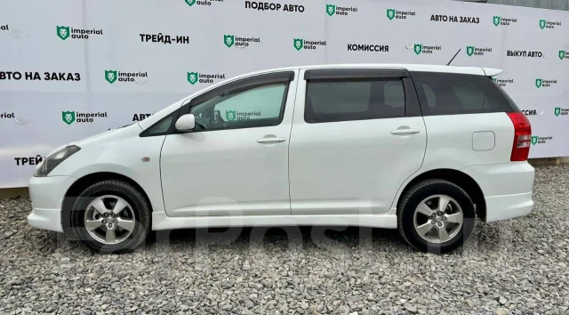 Toyota Wish. ��������, 4wd, 1.8 (125��.�.), ������, 195 000����. �� ����