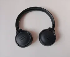 JBL Tune 520BT ����