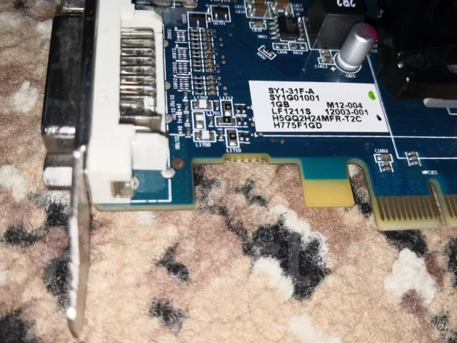 Radeon HD 7750 ����