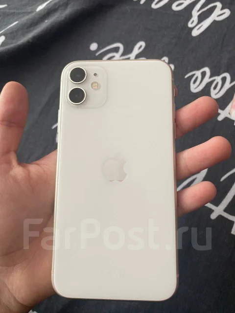 Apple iPhone 11. �/�, 64 ��, �����, 3G, 4G LTE, NFC ����