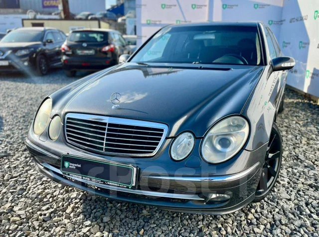 Mercedes-Benz E-Class. �������, ������, 5.0 (306��.�.), ������, 248 000����. �� ����