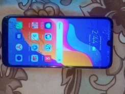 Honor 8A. �/�, 32 ��, �����������, 4G LTE ����