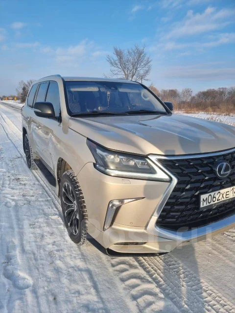 Lexus LX570. �������, 4wd, 5.7 (367��.�.), ������, 210 125����. �� ����