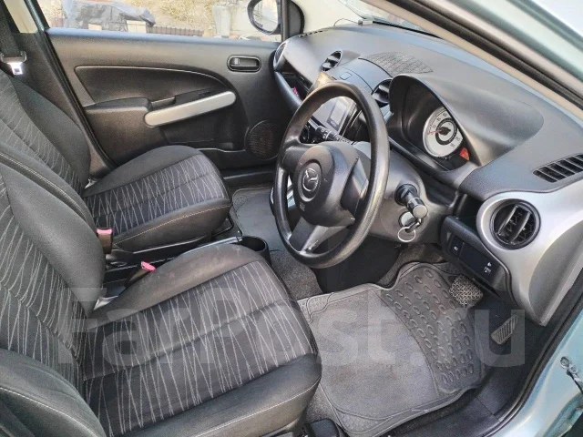 Mazda Demio. �������, ��������, 1.3 (91��.�.), ������, 275 500����. �� ����