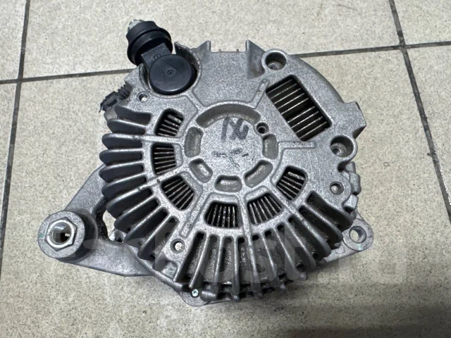 ��������� Mazda Z66818300 ����