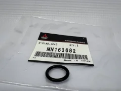 ������ �������������� Mitsubishi MN163682 MN163682 MN163682 ����