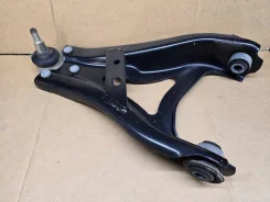 ����� �������� ������ Renault Arkana 545040280R ����