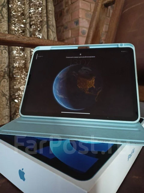 Apple iPad Air 5. 9.7 ������, ������ 64 �� ����