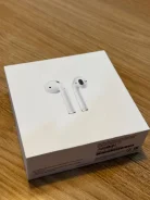 Apple AirPods ����